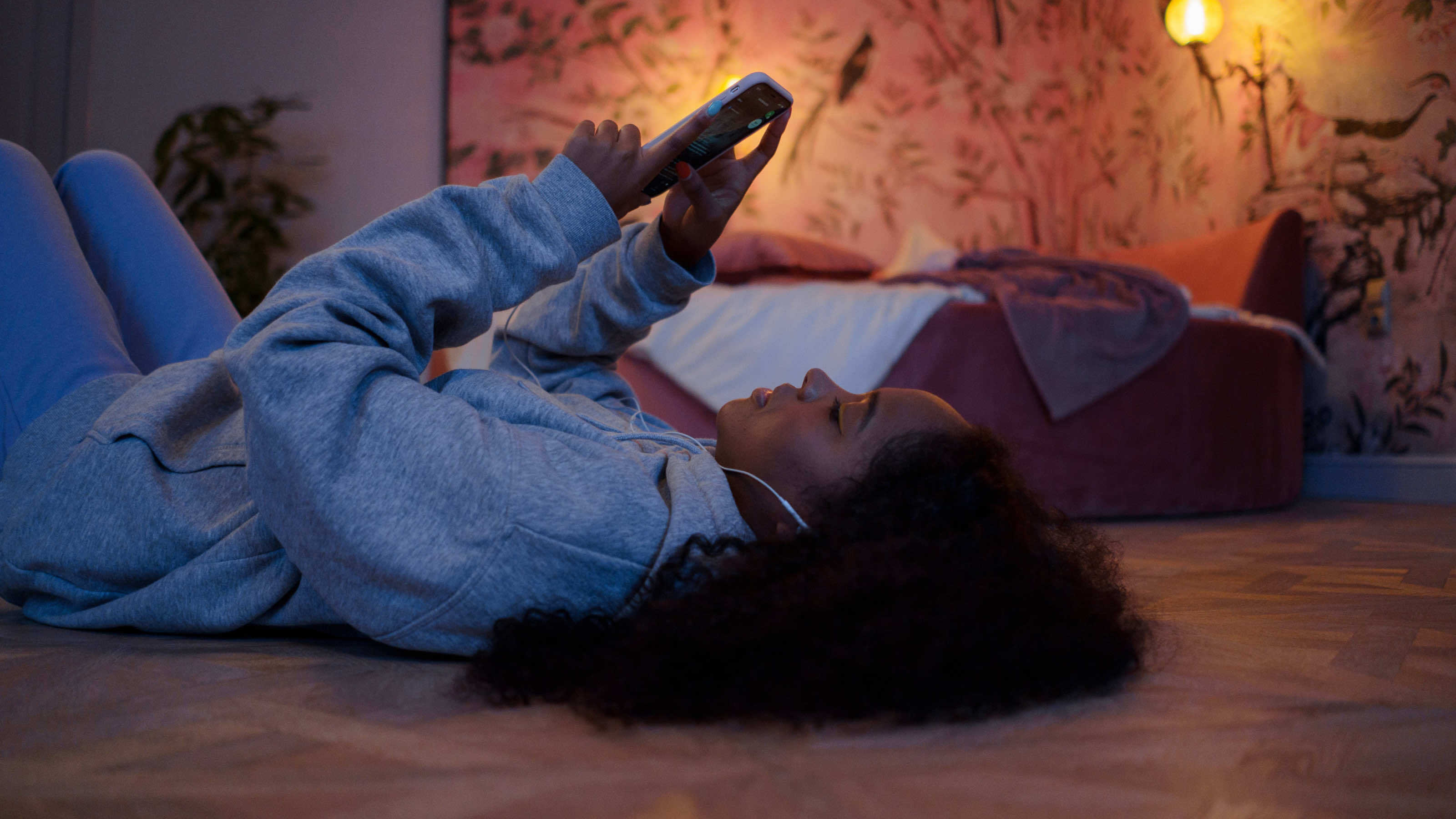 girl phone